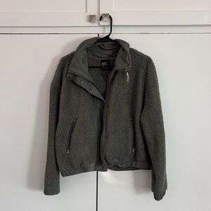 Vuori Grey Sherpa Jacket